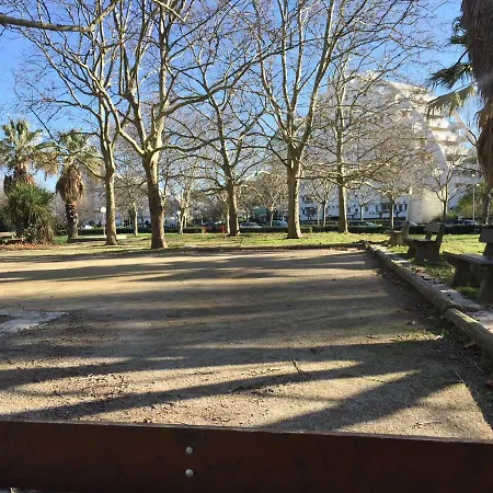 Parking 5 Min De La Feriehus